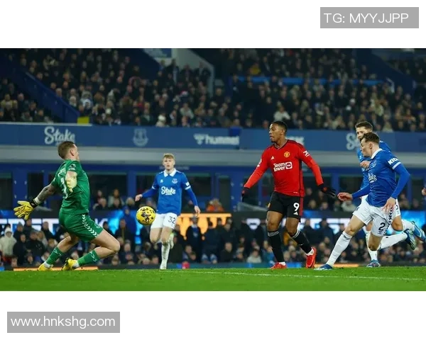 曼联友谊赛大胜热刺五球狂潮帽子戏法点燃全场激情